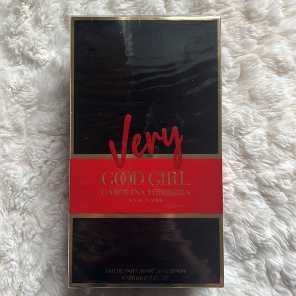 NWT Carolina Herrera very good girl eau de perfume, 2.7 ounces. - Picture 3 of 5